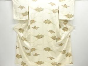 逆雲取りに花更紗模様小紋着物